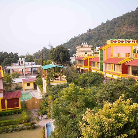 Mvt Guesthouse & Restaurant Rishīkesh المظهر الخارجي الصورة