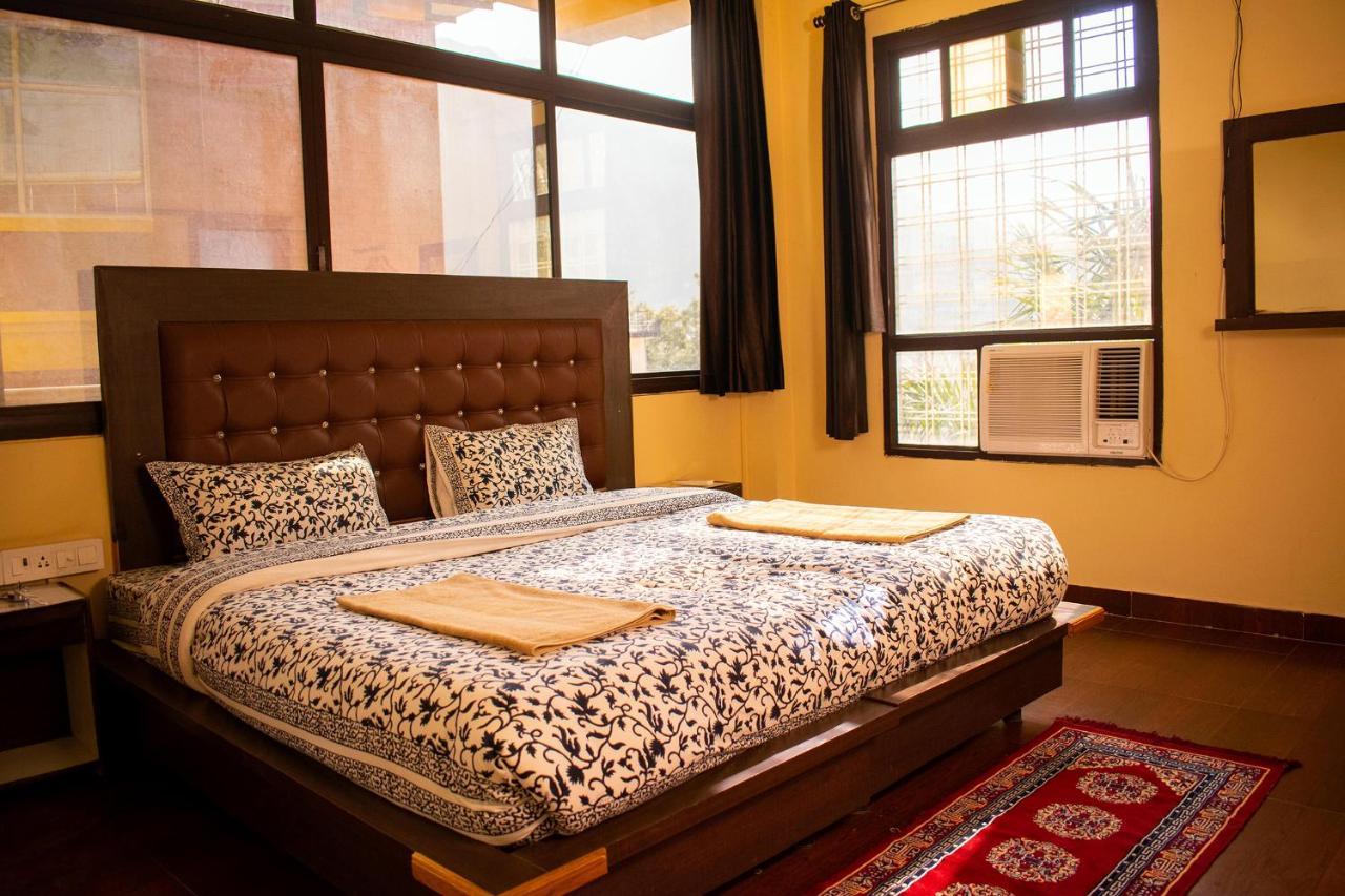 Mvt Guesthouse & Restaurant Rishīkesh المظهر الخارجي الصورة