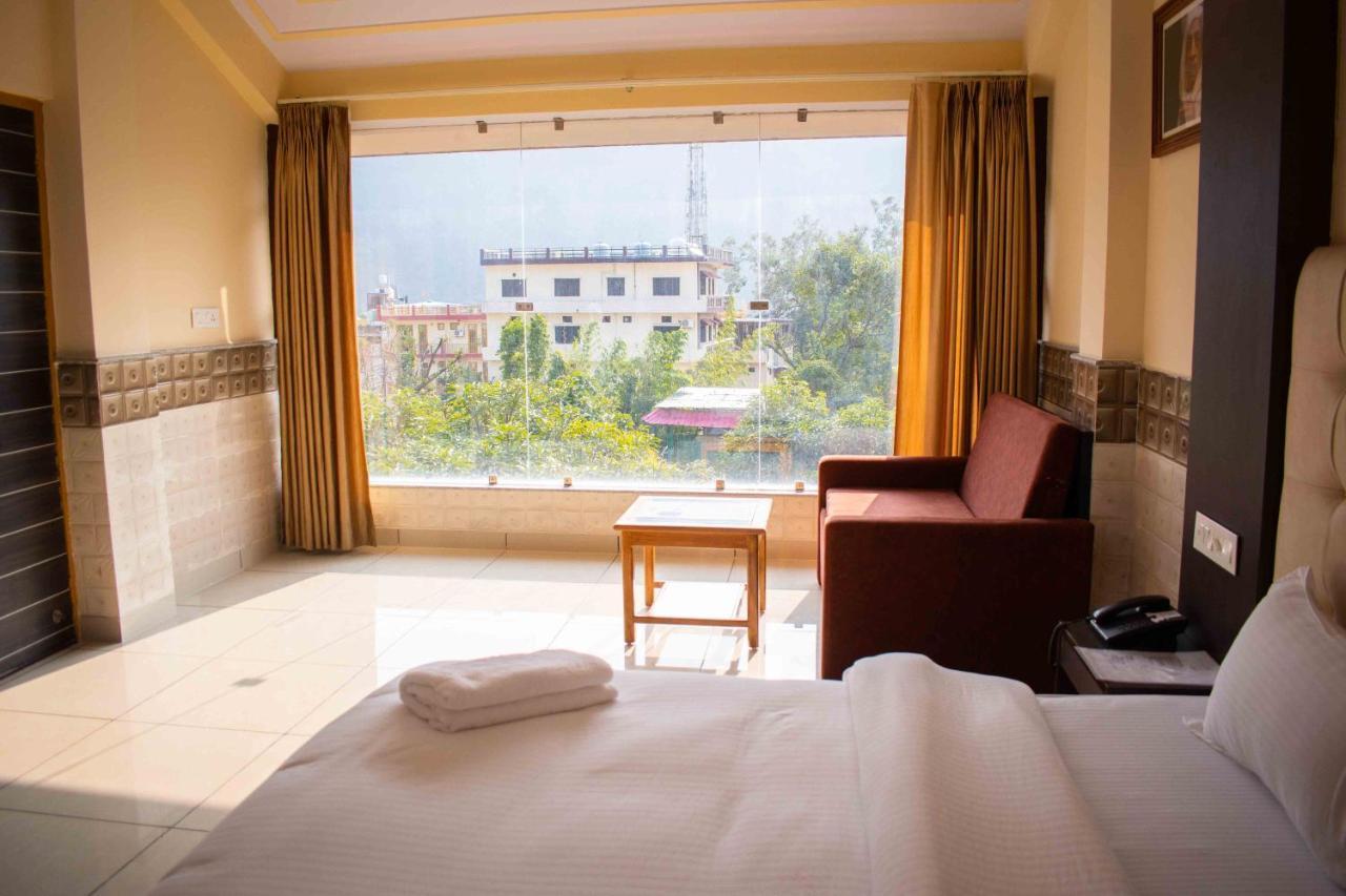 Mvt Guesthouse & Restaurant Rishīkesh المظهر الخارجي الصورة